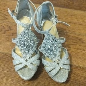 Gianni Bini Sparkle Silver sz 7 heels